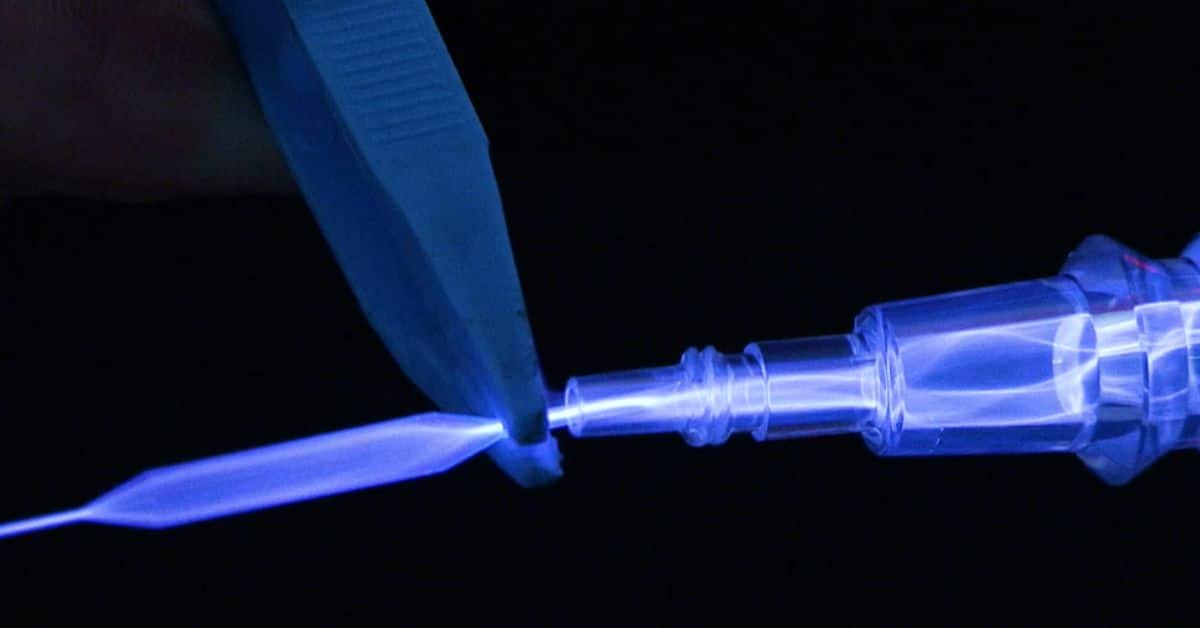 How Plasma Treatment Enhances Surface Cleanliness