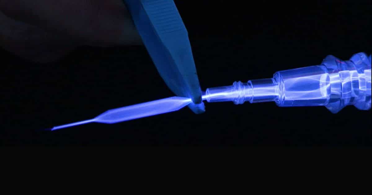 The Role of Plasma Treatment Machines in the Solar Industry